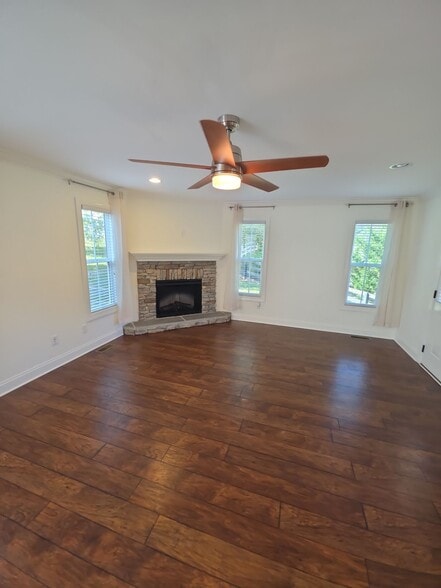 Building Photo - 117 Phillips Bend Ct