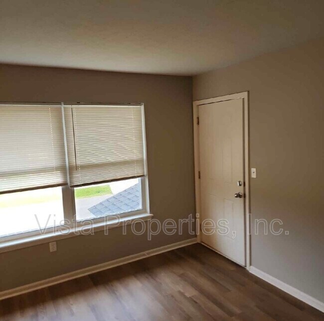 Building Photo - 4908 Saddlebrook Ln