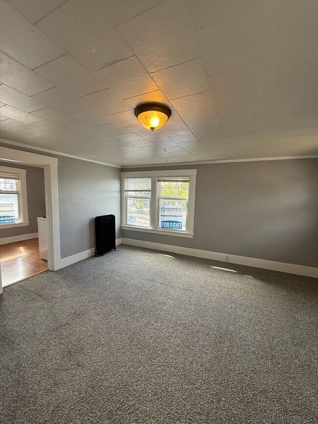 Building Photo - 1304 Ellis St