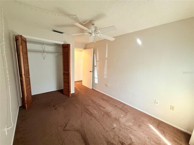 Building Photo - 6125 Chesham Dr