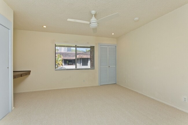 Building Photo - 117C Maunalua Ave