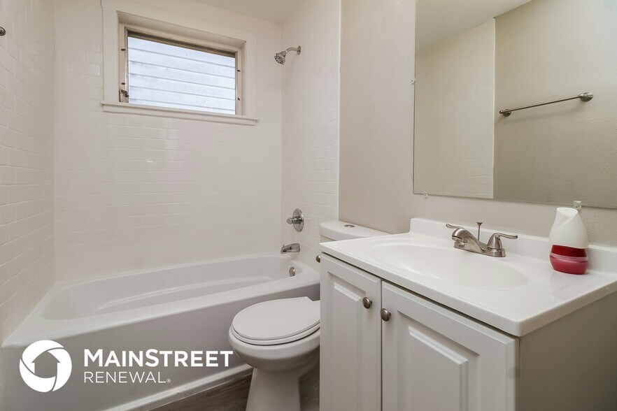 Building Photo - 840 N Florida Ave