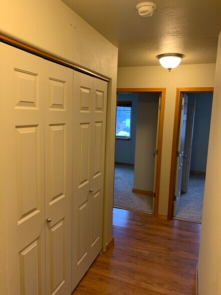 Building Photo - 2947 N 27th Ave