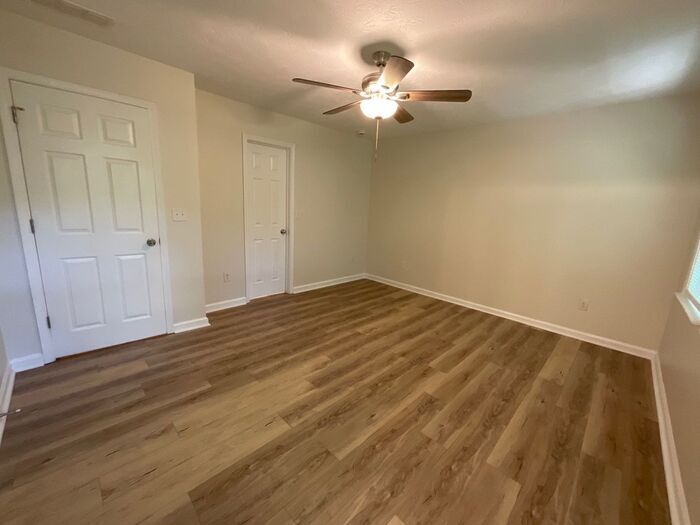 Building Photo - 2657 Parkside Way SW