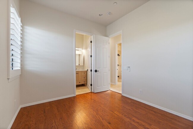 Building Photo - Brand-New Single-Story 2-Bedroom Guest House in Calimesa!