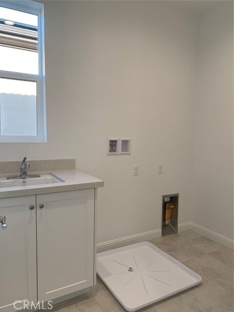 Building Photo - 20816 Pine Cone Cir