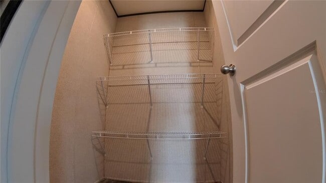 Building Photo - 9722 Scepter Ave