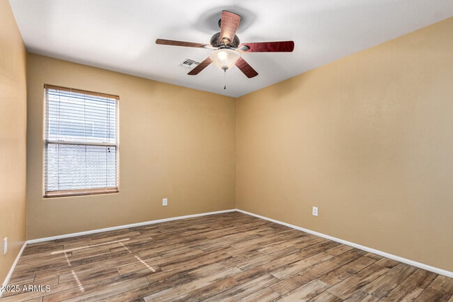 Building Photo - 29604 N Balmoral Pl