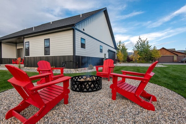 Building Photo - 444 Cowboy Trail