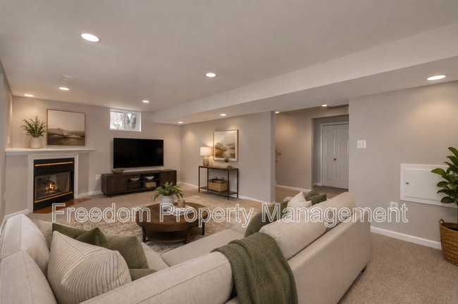 Building Photo - 80 Brookshire Dr