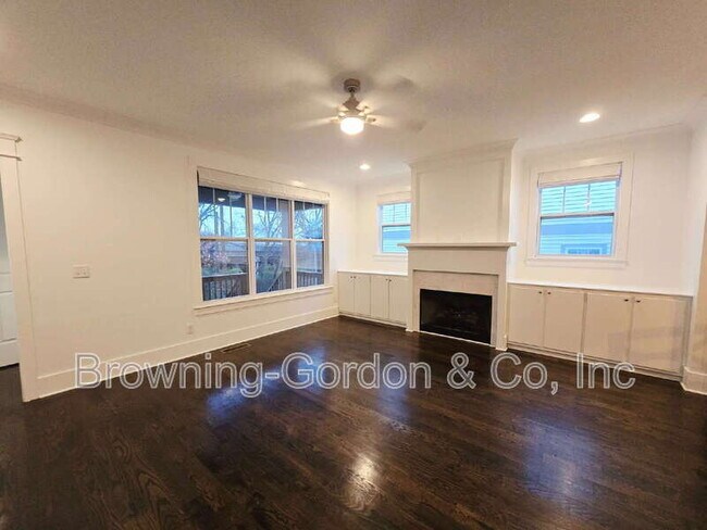 Building Photo - 6539 Thunderbird Dr