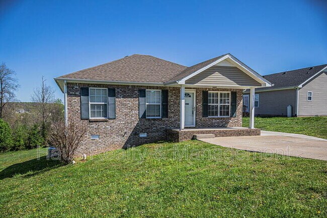 Building Photo - 955 Russet Dr