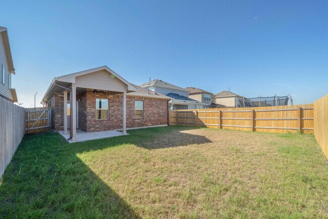 Building Photo - 5912 Wolf Pack Dr