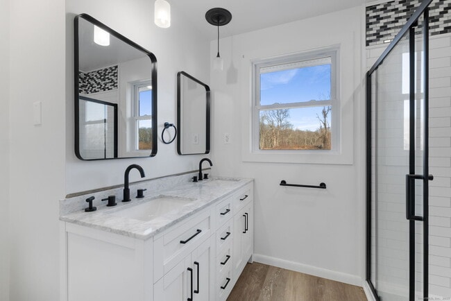 Building Photo - 475 Parum Rd