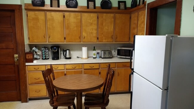 Building Photo - 206 S Shannon St