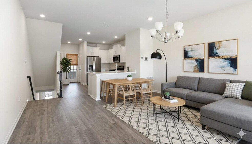 Building Photo - 344 Ensemble Way