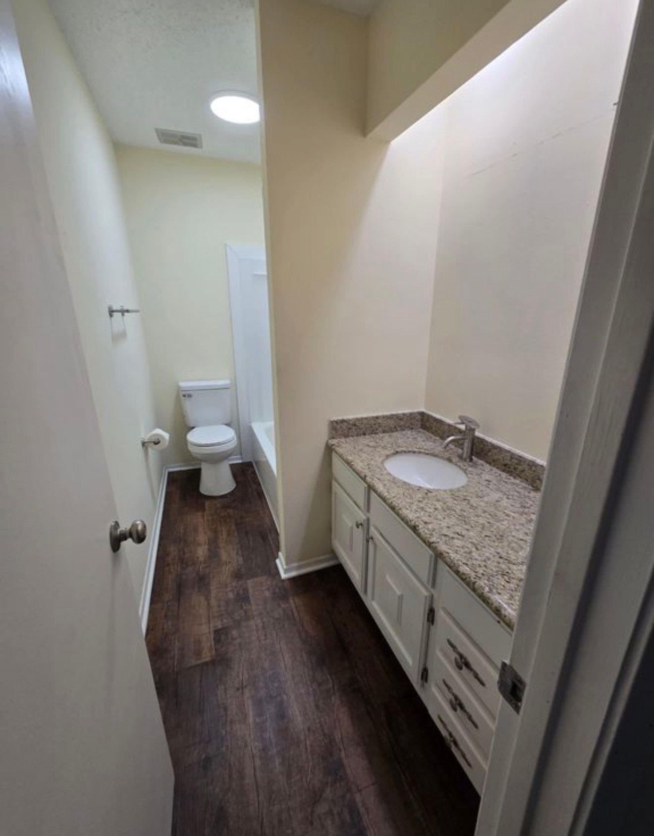 Building Photo - 101B Los Palachios Ct
