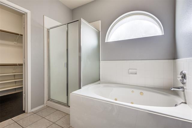 Building Photo - 6412 Courtyards Dr