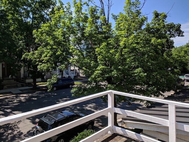 Building Photo - 118 S Colonial Ave