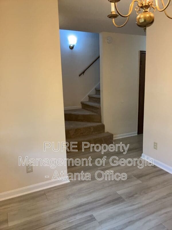 Building Photo - 774 Rogers Way SW