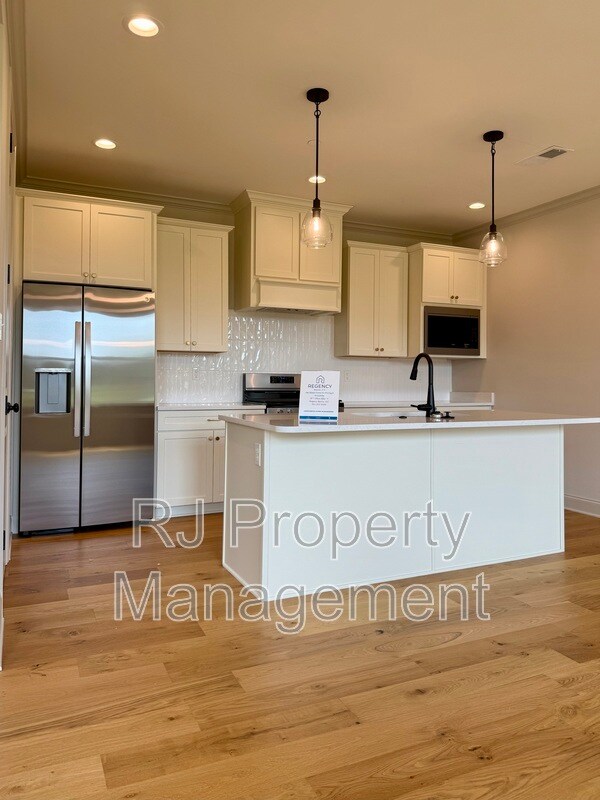 Building Photo - 924 Aldwick Dr