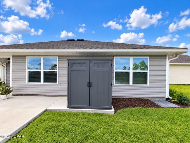 Building Photo - 6585 Slabinski Ln