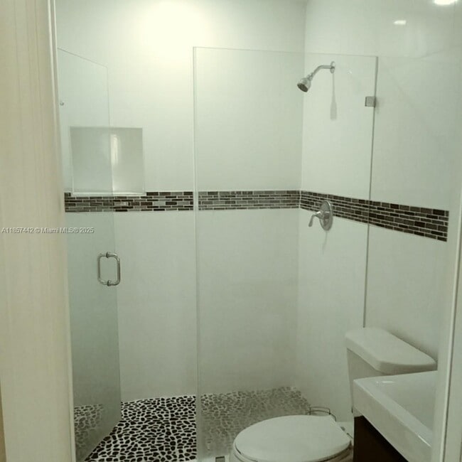 Building Photo - 3245 SW 89th Ave