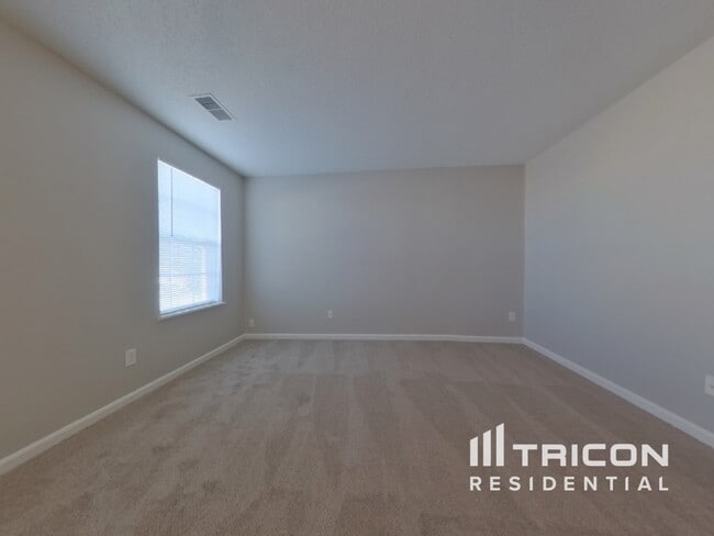 Building Photo - 386 Fox Trot Dr