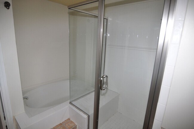 Building Photo - Lovely 3-3-1 condo in Dallas, Plano ISD!