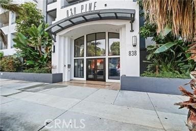 Building Photo - 838 Pine Ave