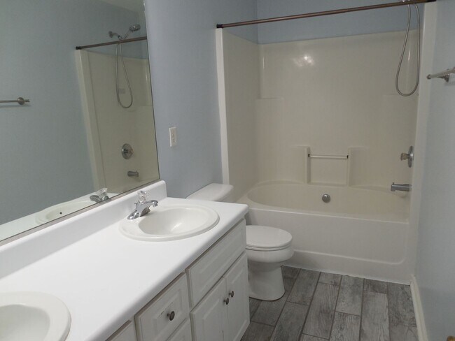Building Photo - Grovetown Townhome Unit