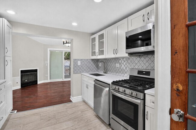 Building Photo - 9722 S Merrion Ave