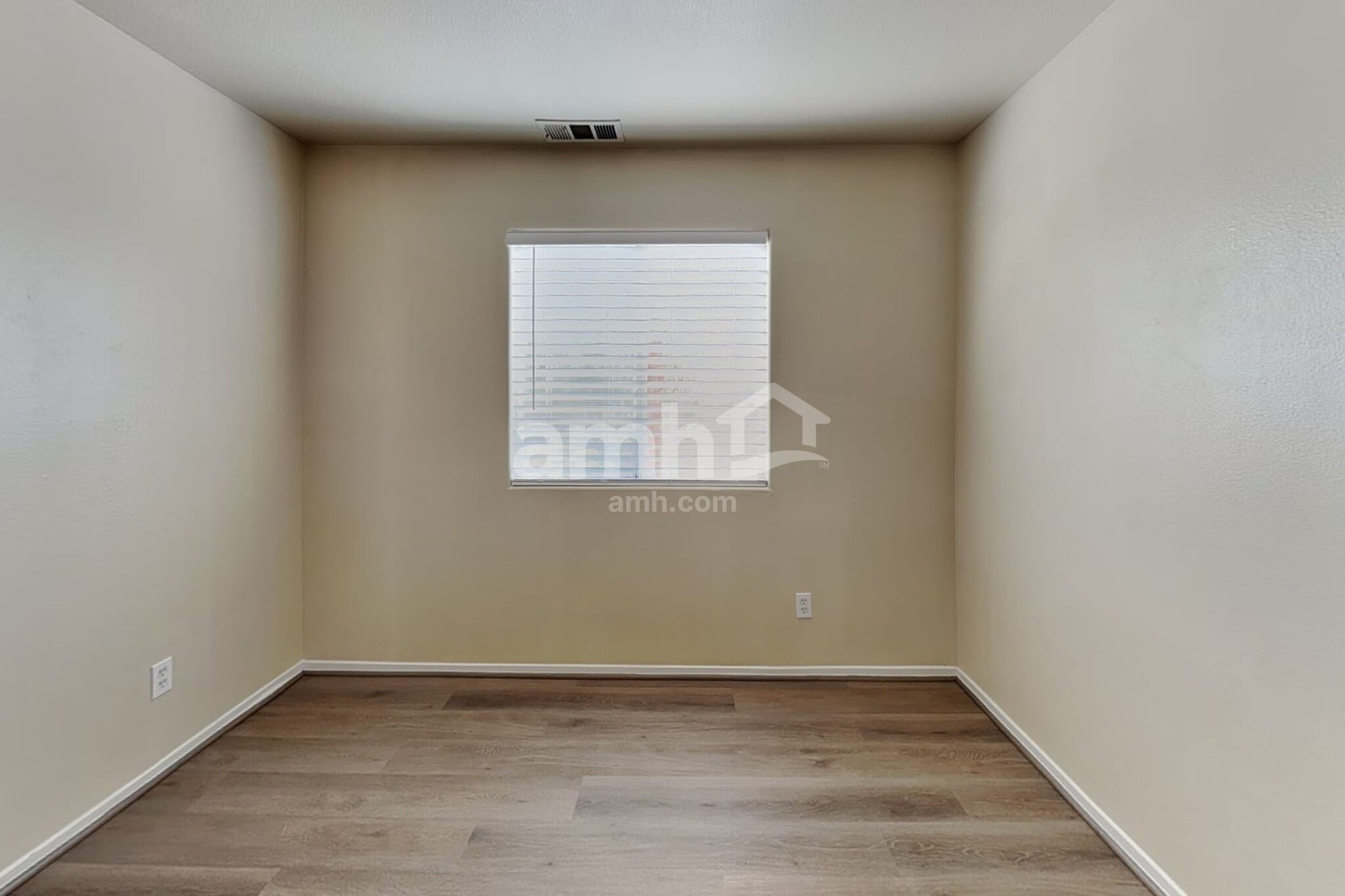 Building Photo - 3912 Camryn Holly St