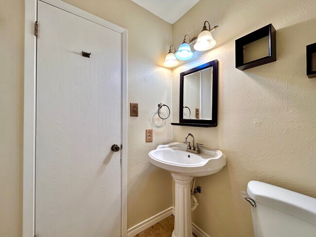 Building Photo - 1713 Timber Ridge Dr