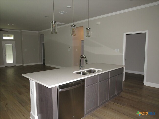 Building Photo - 5737 Redfish Ct