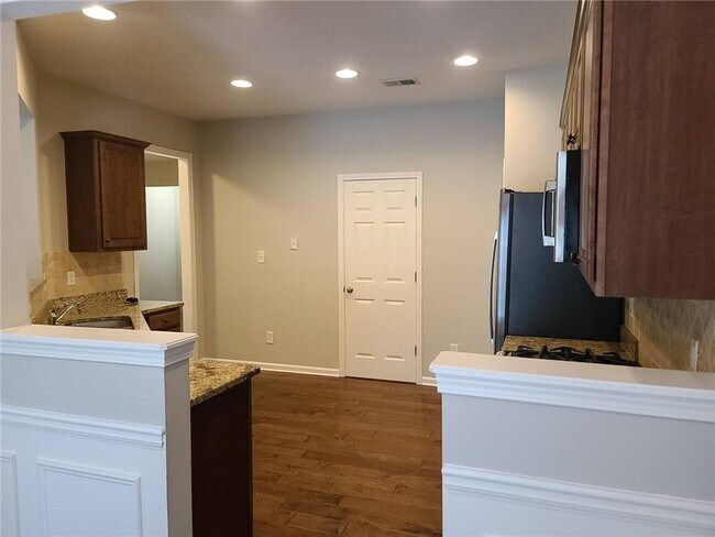 Building Photo - 1445 Winshire Cove
