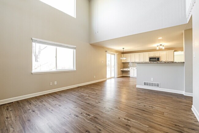 Building Photo - 13538 Raritan Way