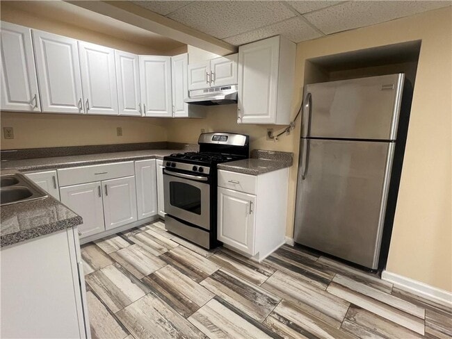 Building Photo - 3125 Brownwood Dr