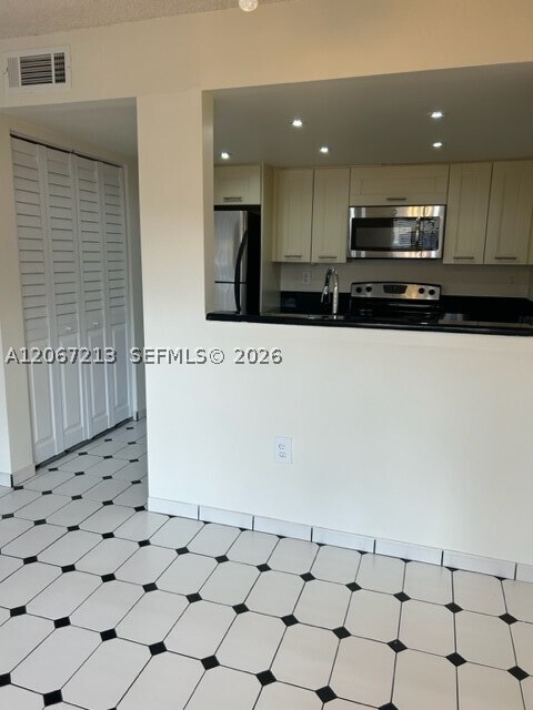 Building Photo - 8510 NW 3rd Ln