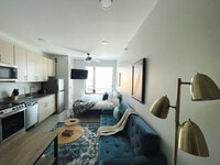 Building Photo - 2530 University Ave