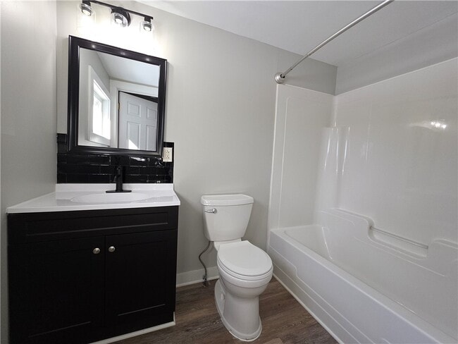 Building Photo - 6360 Ontario Center Rd