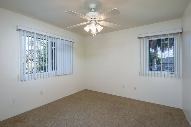 Building Photo - 4 Bed 2.5 Bath in Kapolei Iwalani
