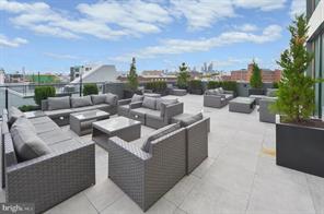 Building Photo - 1214 N American St