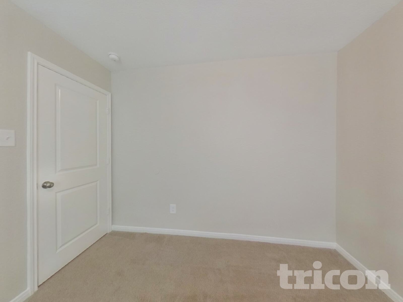 Building Photo - 15684 Del Norte Dr