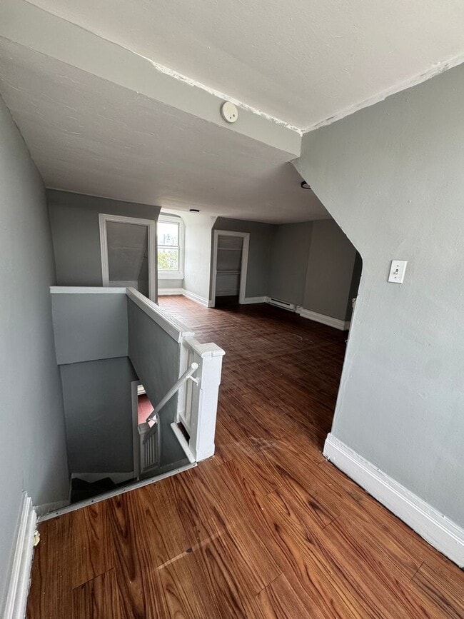Building Photo - 844-846-846 N 7th St