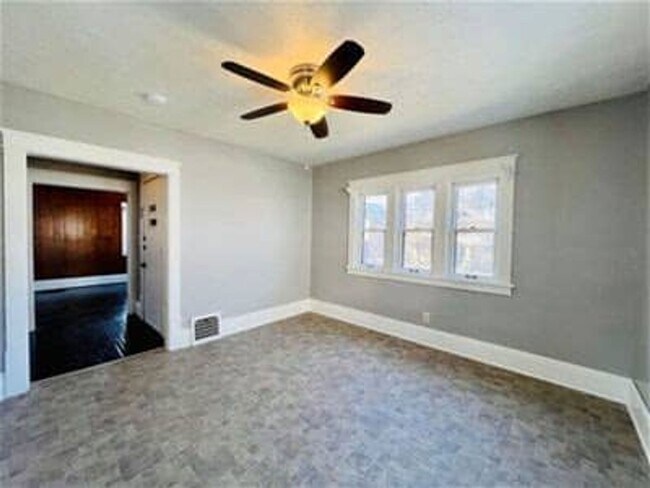 Building Photo - Move-In Ready 3BR Single-Family Home Near Goodyear Heights Metro Park