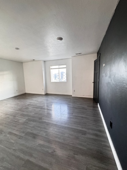 Building Photo - 305 N 680 E