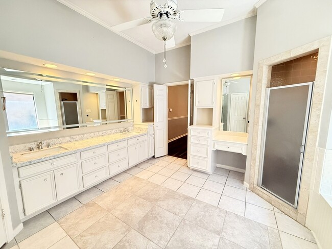 Building Photo - 2906 Deer Creek Dr