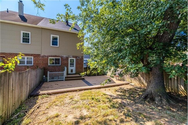 Building Photo - 2308 Mary Baldwin Dr