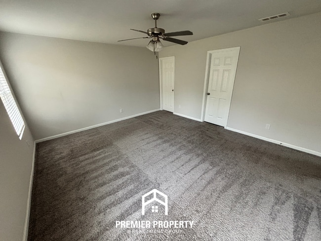 Building Photo - 1110 Brookhaven Dr